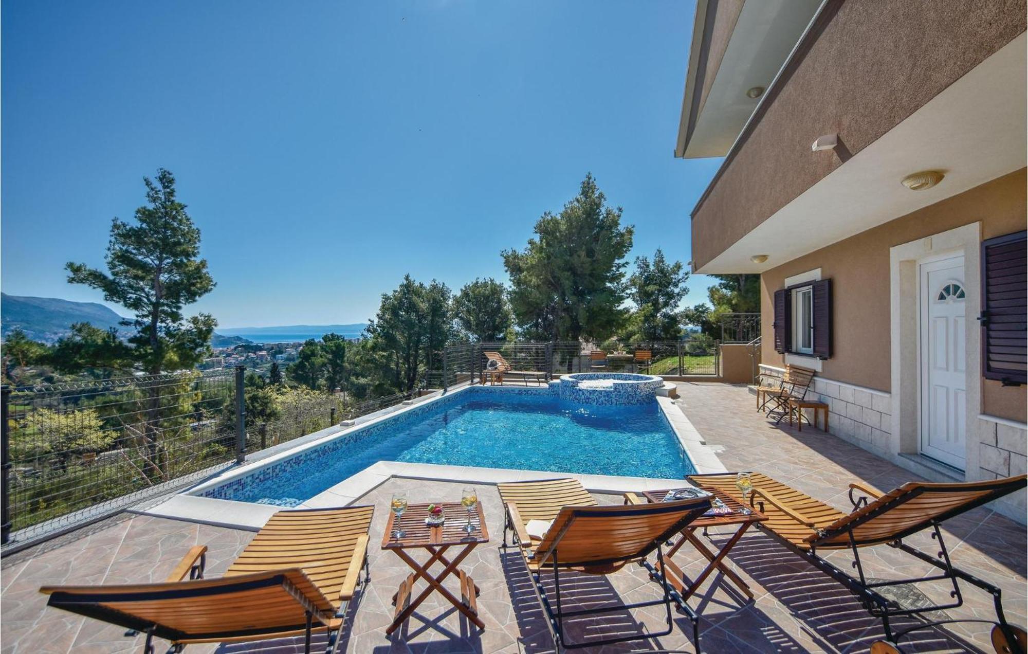 Lovely Home In Split With Jacuzzi Екстер'єр фото