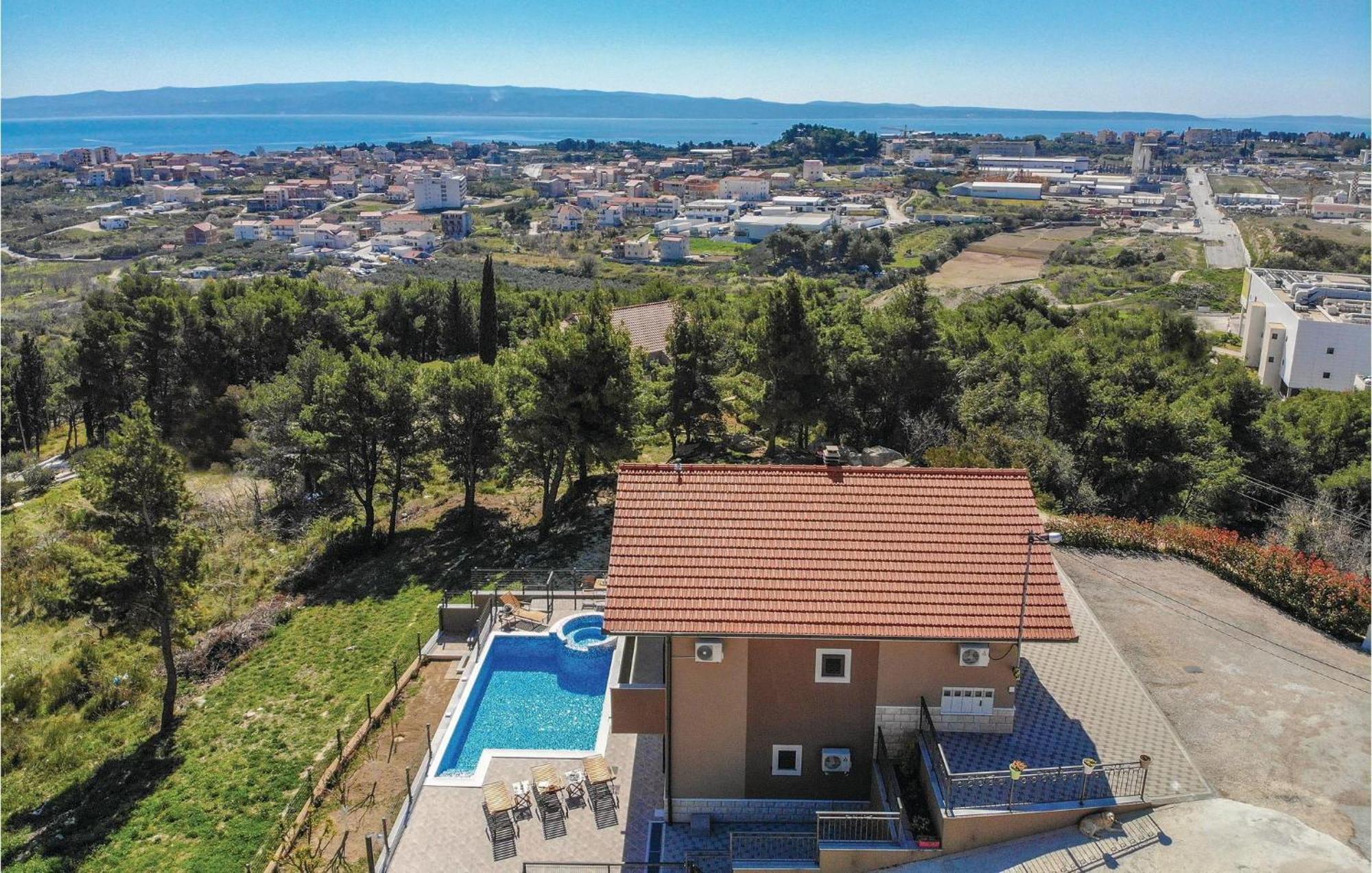 Lovely Home In Split With Jacuzzi Екстер'єр фото