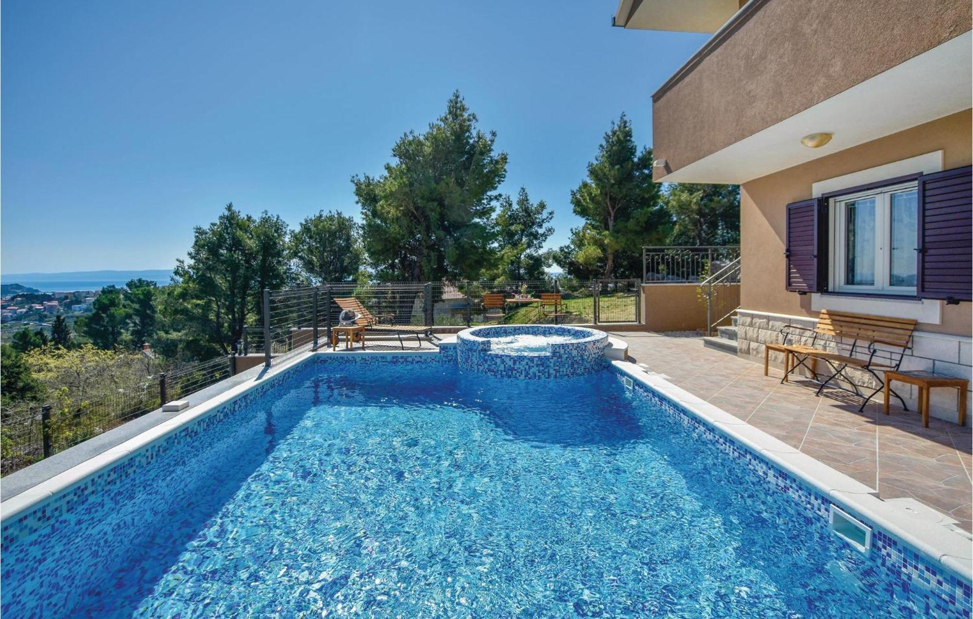 Lovely Home In Split With Jacuzzi Екстер'єр фото